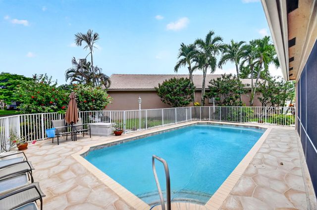 6330 Westchester Club Drive N, Boynton Beach, FL 33437