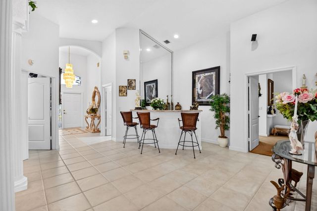 6330 Westchester Club Drive N, Boynton Beach, FL 33437