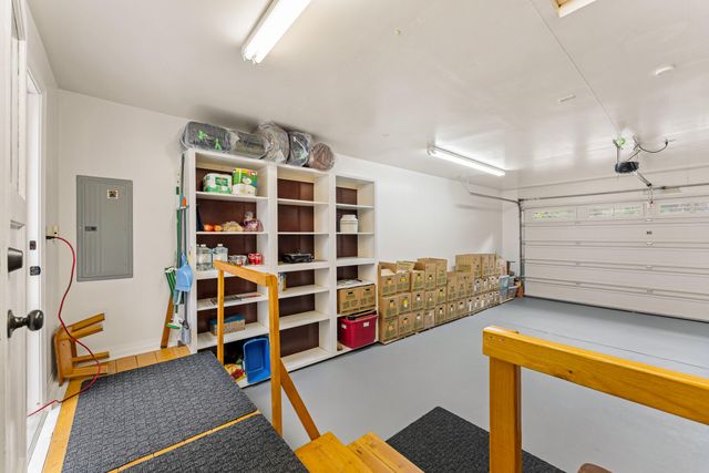 1500 NW B Street, Grants Pass, OR 97526