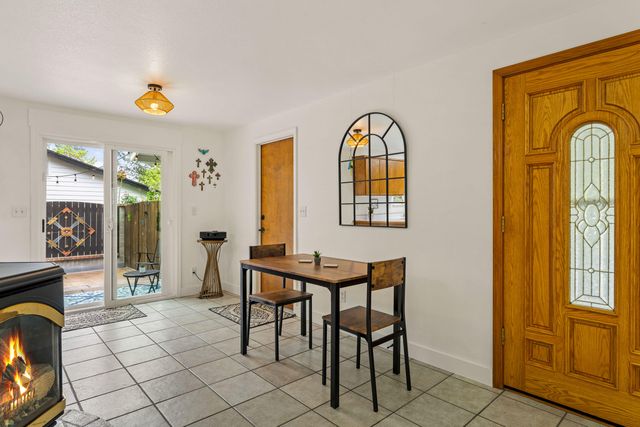 1500 NW B Street, Grants Pass, OR 97526