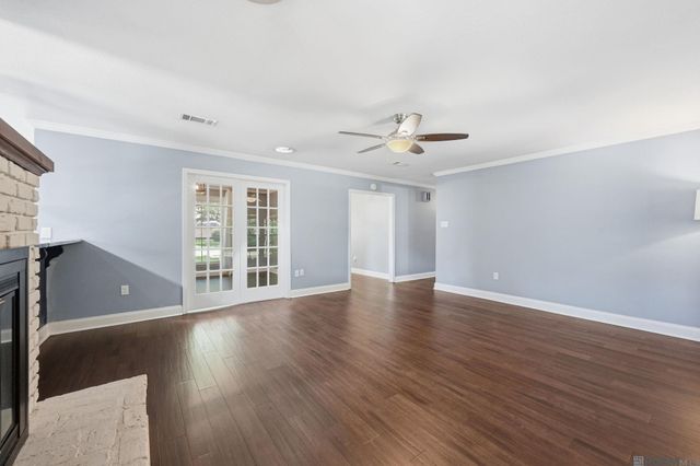 11180 Worthington Ave, Baton Rouge, LA 70815