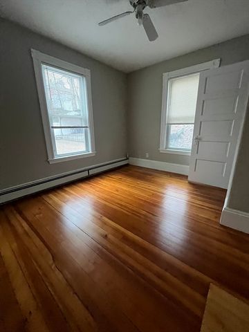 397 Lincoln Ave 1, Saugus, MA 01906