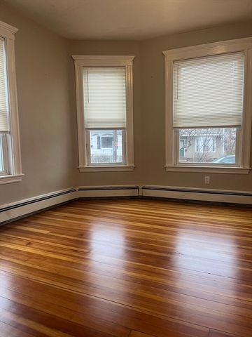 397 Lincoln Ave 1, Saugus, MA 01906