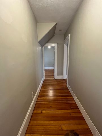 397 Lincoln Ave 1, Saugus, MA 01906