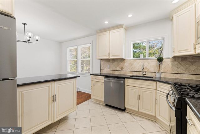 1325 OSBOURNE AVE, Abington, PA 19001