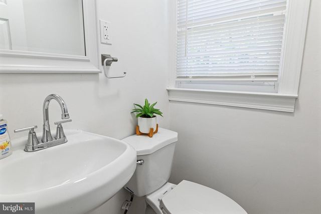 1325 OSBOURNE AVE, Abington, PA 19001