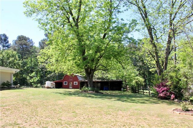 394 NW Hwy 211, Winder, GA 30680
