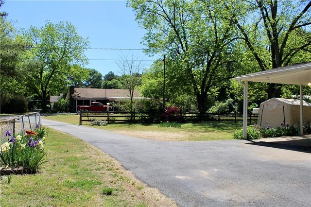 394 NW Hwy 211, Winder, GA 30680