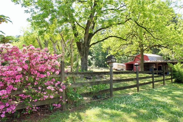 394 NW Hwy 211, Winder, GA 30680