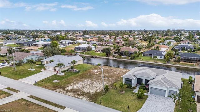 1426 SW 28th ST, Cape Coral, FL 33914