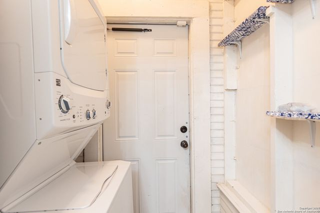 814 W LYNWOOD AVE, San Antonio, TX 78212