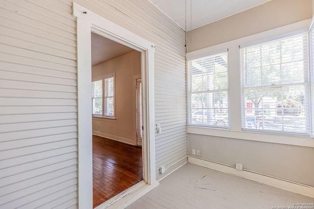 814 W LYNWOOD AVE, San Antonio, TX 78212