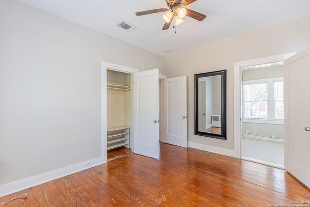 814 W LYNWOOD AVE, San Antonio, TX 78212