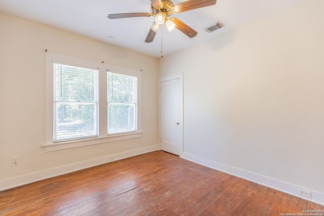 814 W LYNWOOD AVE, San Antonio, TX 78212