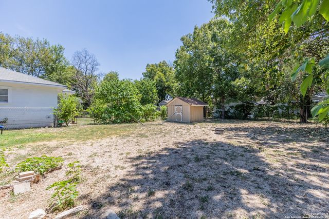 814 W LYNWOOD AVE, San Antonio, TX 78212