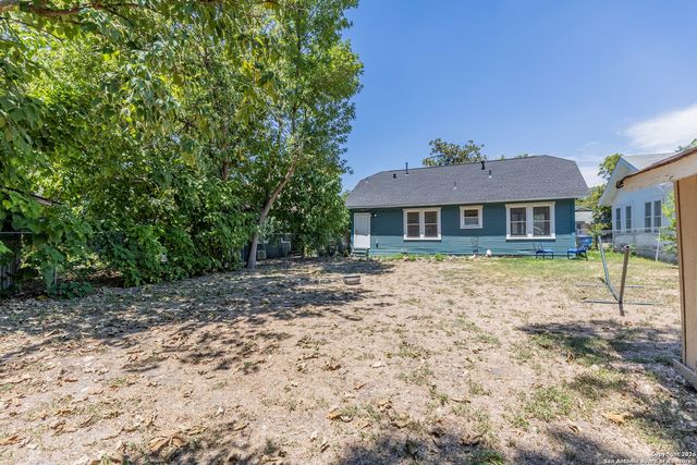 814 W LYNWOOD AVE, San Antonio, TX 78212