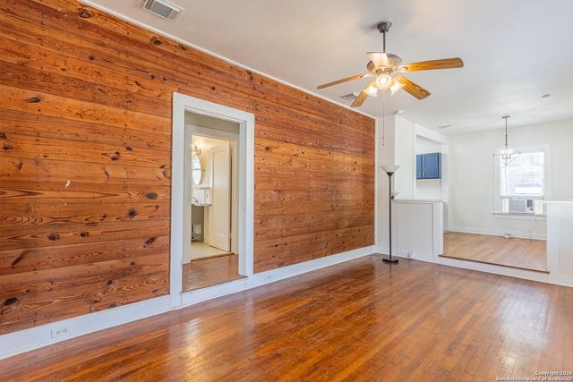 814 W LYNWOOD AVE, San Antonio, TX 78212