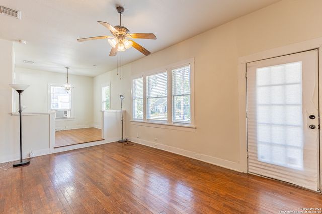 814 W LYNWOOD AVE, San Antonio, TX 78212