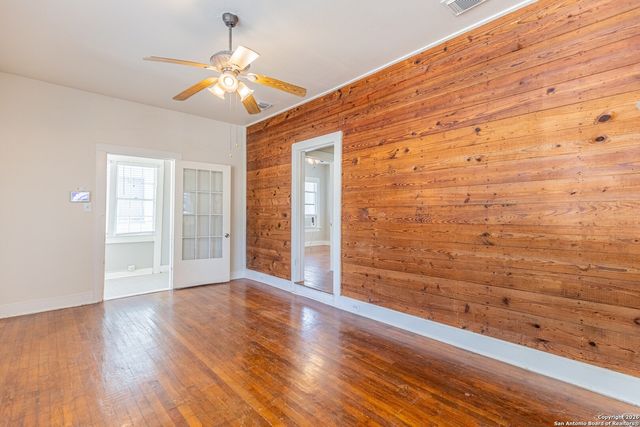 814 W LYNWOOD AVE, San Antonio, TX 78212