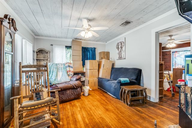 425 W Ball Street, Weatherford, TX 76086