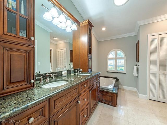 3751 Catbrier CT, Bonita Springs, FL 34134