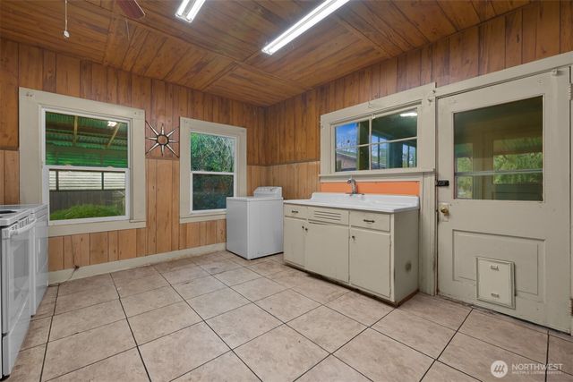 2701 Michigan Street, Bellingham, WA 98226