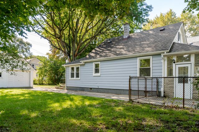 89 W Madge Avenue, Hazel Park, MI 48030