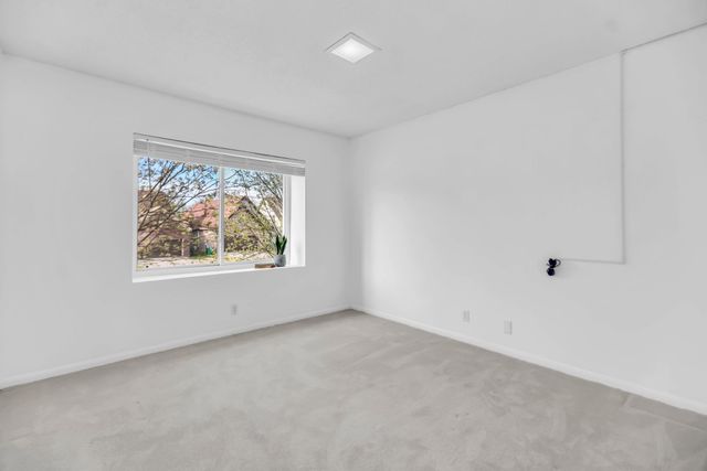 250 Donna Dr Apt 4D, Hendersonville, TN 37075