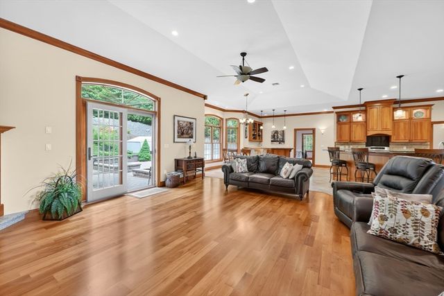 357 Westerly Cir, Ludlow, MA 01056