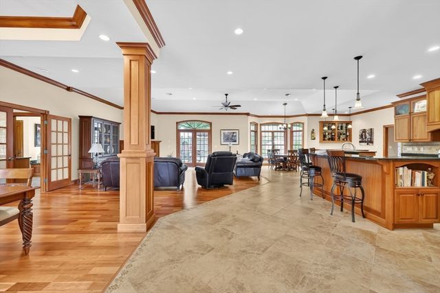357 Westerly Cir, Ludlow, MA 01056