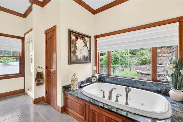 357 Westerly Cir, Ludlow, MA 01056