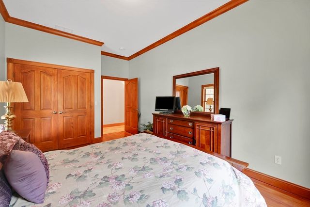 357 Westerly Cir, Ludlow, MA 01056