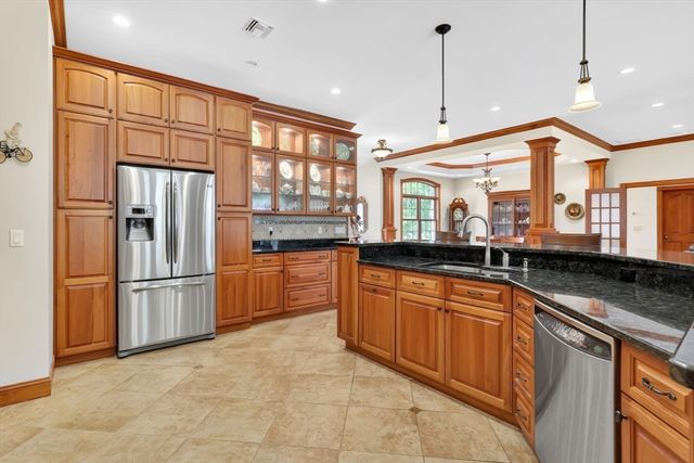 357 Westerly Cir, Ludlow, MA 01056