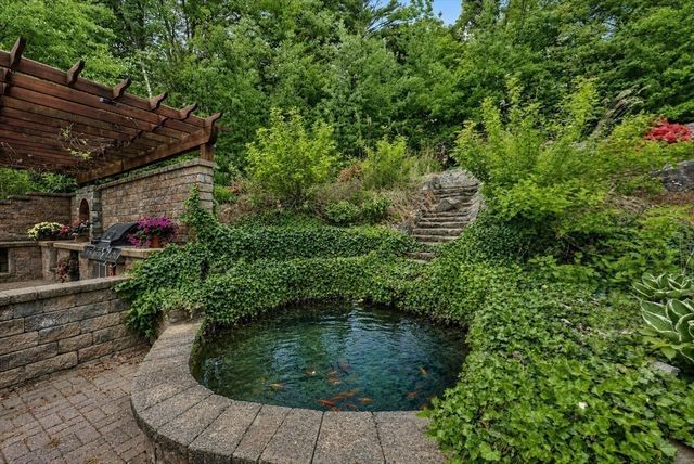 357 Westerly Cir, Ludlow, MA 01056