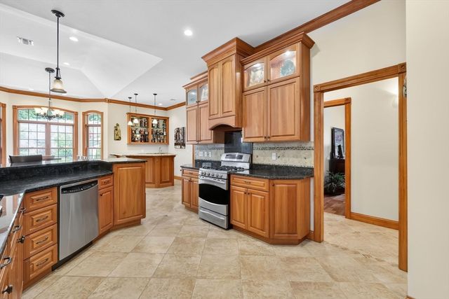 357 Westerly Cir, Ludlow, MA 01056