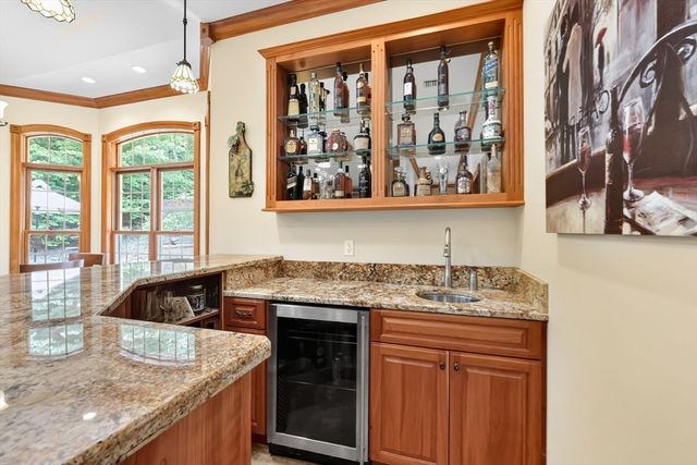 357 Westerly Cir, Ludlow, MA 01056