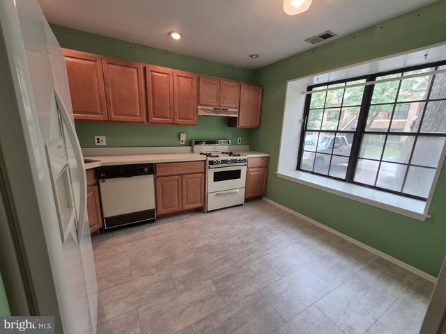 4441 YORKTOWN PL, Mays Landing, NJ 08330