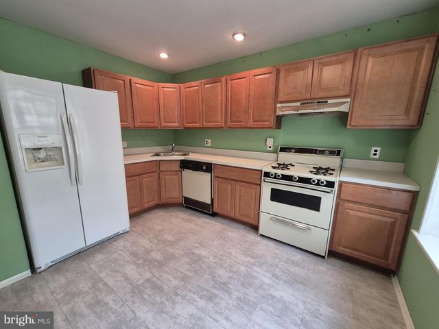 4441 YORKTOWN PL, Mays Landing, NJ 08330