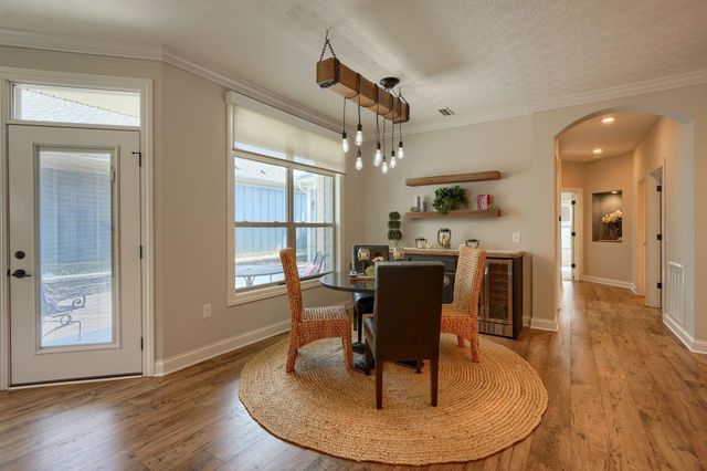 6689 Riverrun Lane, Delaware, OH 43015