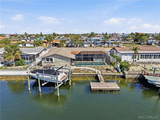 13541 Stacey Drive, Hudson, FL 34667