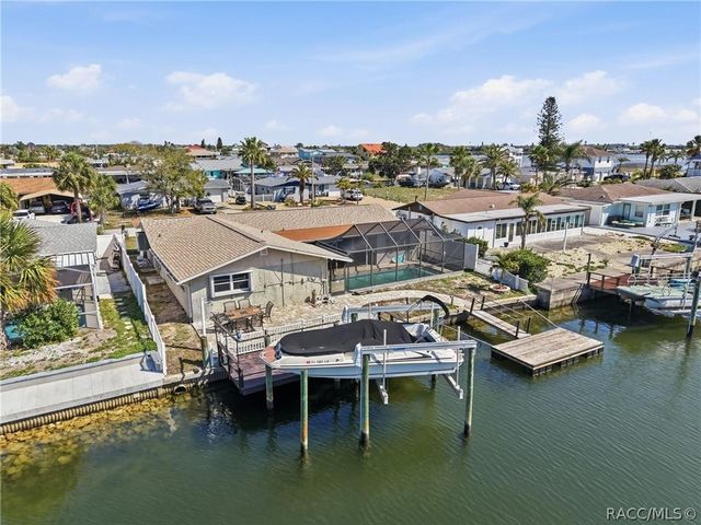 13541 Stacey Drive, Hudson, FL 34667