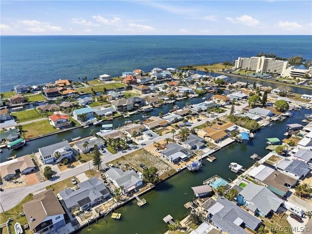 13541 Stacey Drive, Hudson, FL 34667