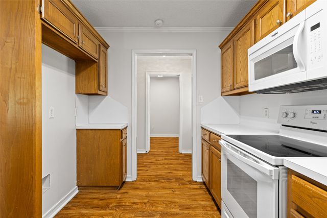 605 Briarwood Drive, Gladewater, TX 75647