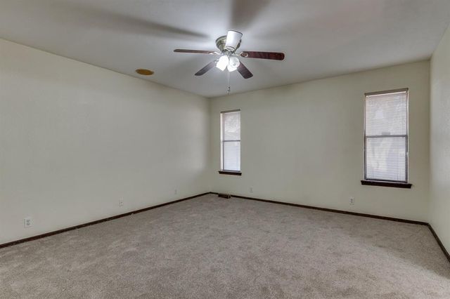 2013 Tanglewood Drive, Edmond, OK 73013