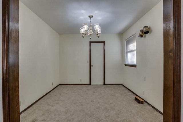 2013 Tanglewood Drive, Edmond, OK 73013