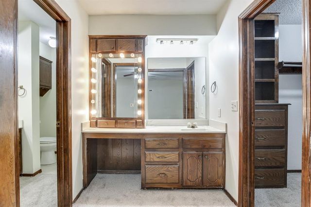 2013 Tanglewood Drive, Edmond, OK 73013