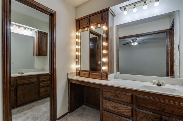 2013 Tanglewood Drive, Edmond, OK 73013