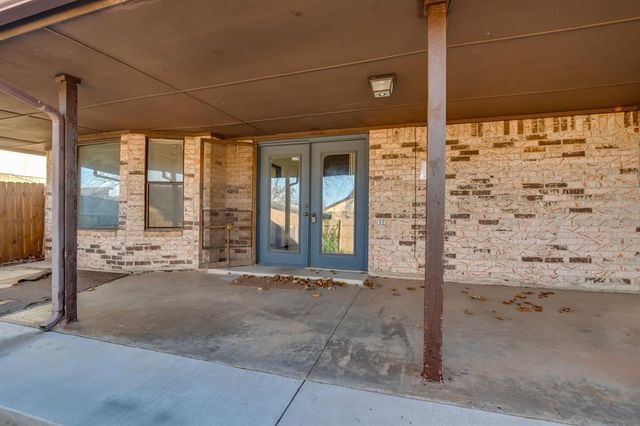 2013 Tanglewood Drive, Edmond, OK 73013