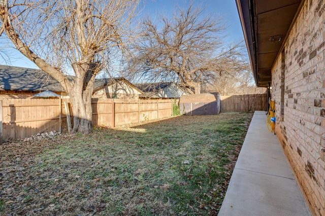 2013 Tanglewood Drive, Edmond, OK 73013