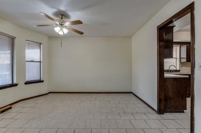 2013 Tanglewood Drive, Edmond, OK 73013